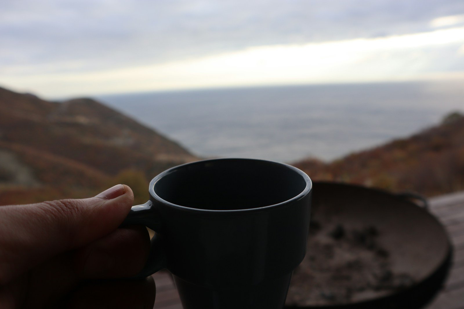 Bom Dia Quinta-Feira Abençoada por Deus: 32 Mensagens 1 Café e paisagem para uma quinta-feira abençoada